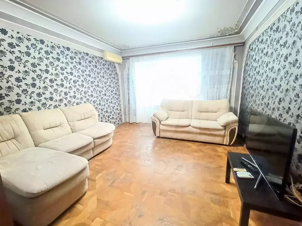 3-к. квартира, 60 м, 8/10 эт. - Фото 1