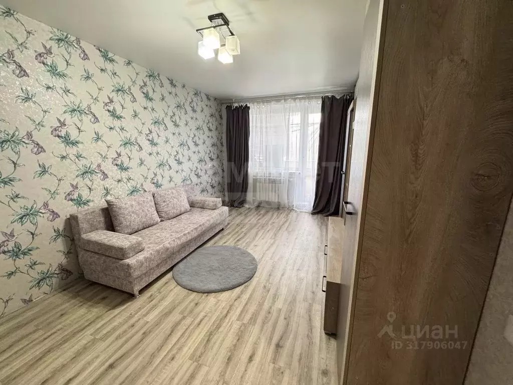 1-к кв. Оренбургская область, Оренбург Авиационная ул., 14/1 (32.6 м) - Фото 0
