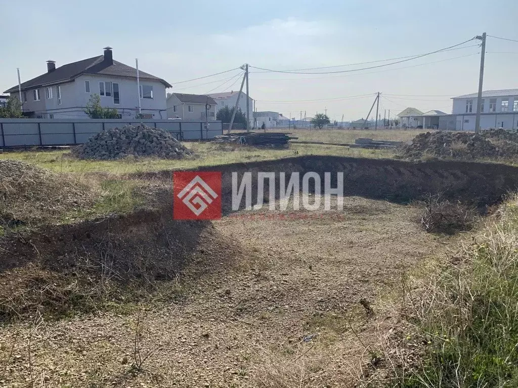 Участок в Севастополь с. Андреевка, ул. Верхняя, 27 (7.7 сот.) - Фото 1