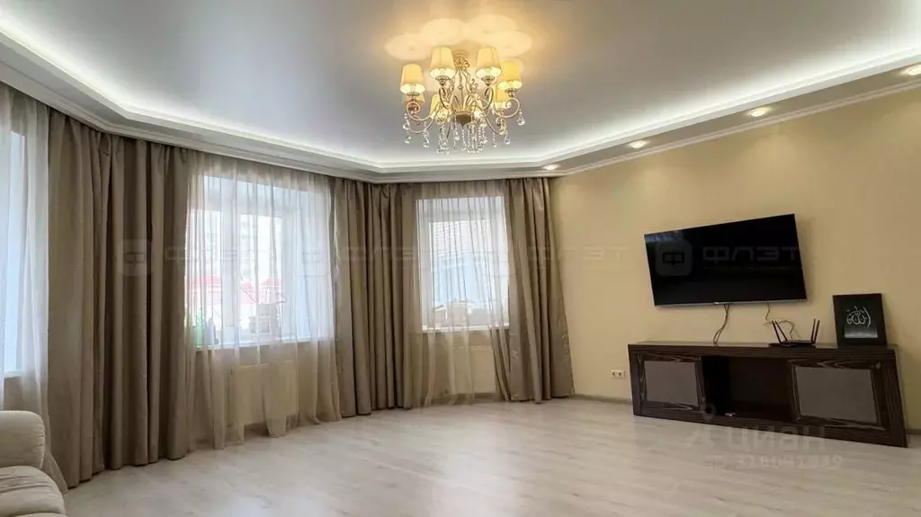 2-к кв. Татарстан, Казань ул. Баки Урманче, 9 (78.3 м) - Фото 0