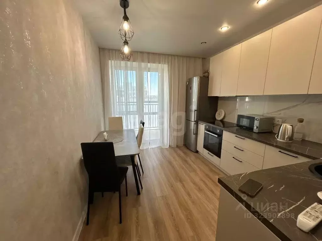 2-к кв. Татарстан, Казань ул. Анаса Тазетдинова, 6 (50.0 м) - Фото 1