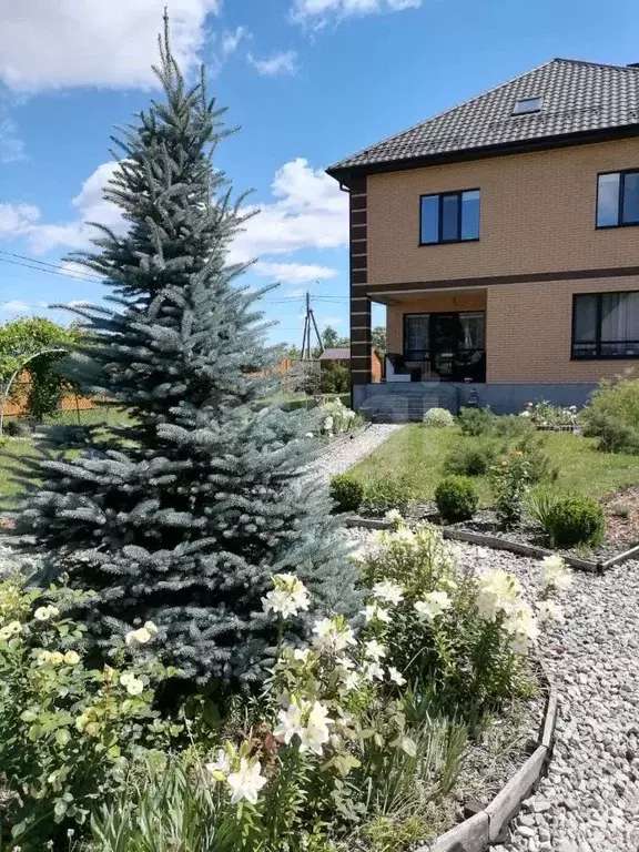 Дом в Брянская область, Брянск Снежетьская ул. (220 м) - Фото 1