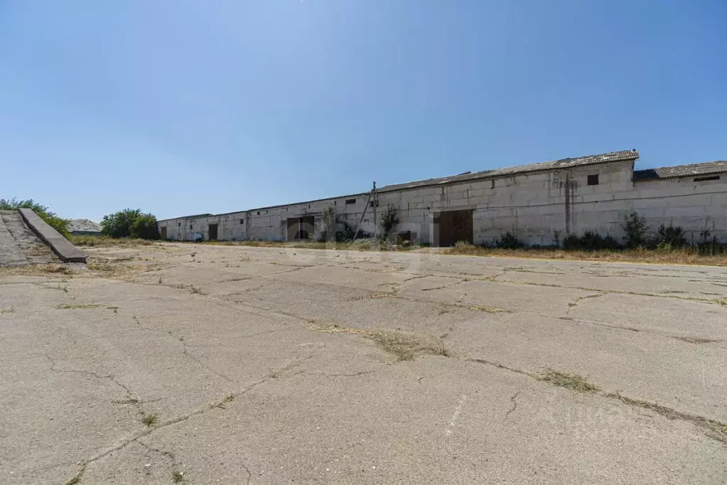 Склад в Крым, Бахчисарайский район, Красномакское с/пос, с. Холмовка ... - Фото 1