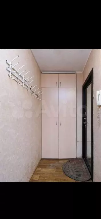 Комната 32,3 м в 1-к., 1/5 эт. - Фото 0