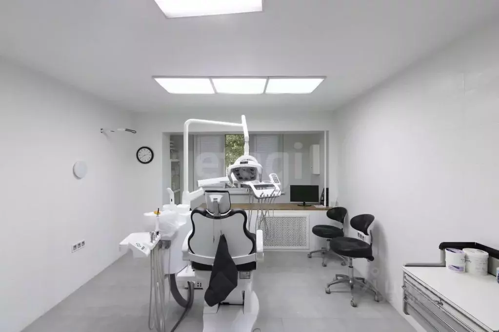 Офис в Тюменская область, Тюмень ул. Мельникайте, 115 (112 м) - Фото 1