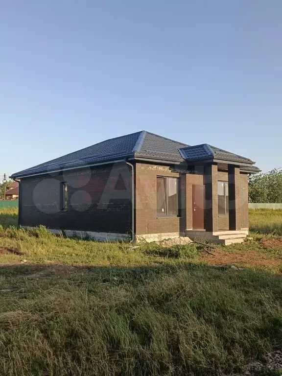 Дом 100 м на участке 6 сот. - Фото 0