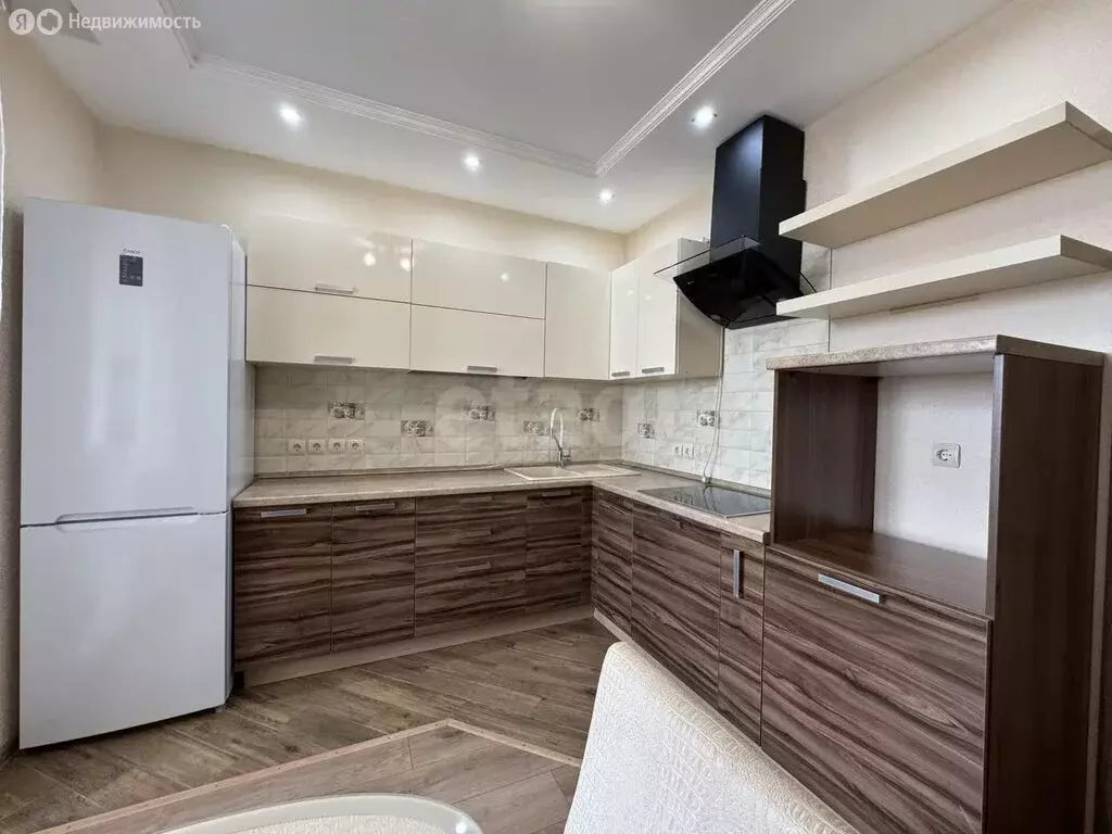 2-комнатная квартира: Оренбург, Салмышская улица, 45 (52.5 м) - Фото 1
