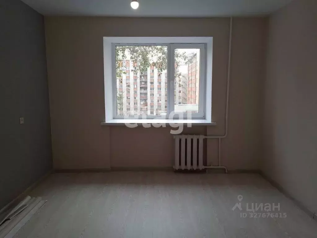 Комната Тюменская область, Тюмень Олимпийская ул., 17 (13.0 м) - Фото 1