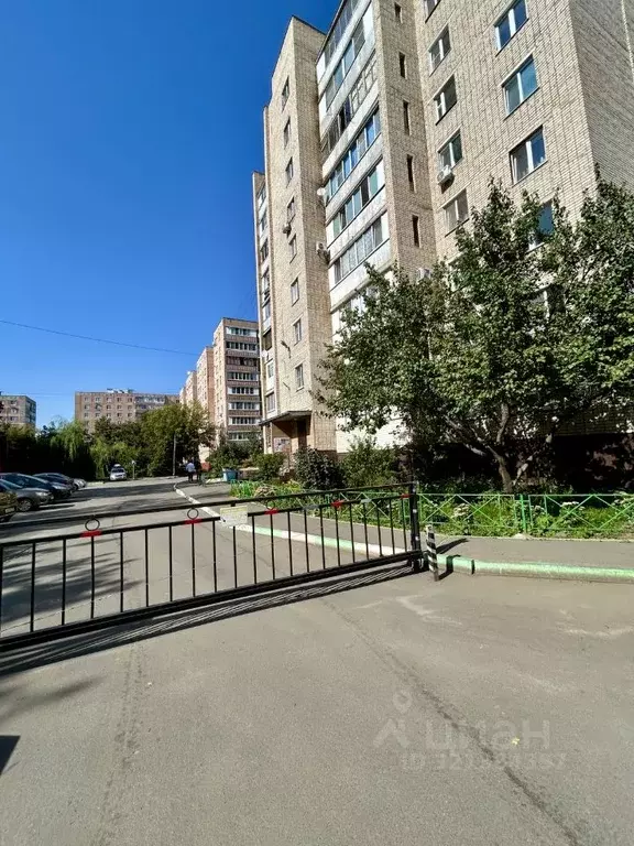 3-к кв. Орловская область, Орел ул. Революции, 9 (61.9 м) - Фото 0