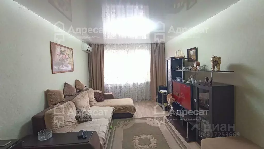 2-к кв. Волгоградская область, Волгоград ул. Одоевского, 68А (50.7 м) - Фото 0