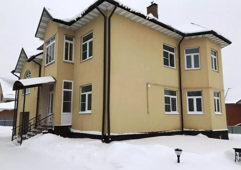 Дом в Тверская область, Калязин ул. Пушкина (230 м) - Фото 0
