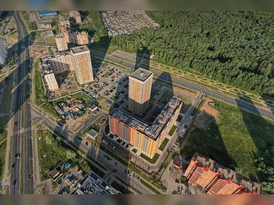 3-к кв. Калужская область, Калуга ул. 65 лет Победы, 21 (70.5 м) - Фото 1