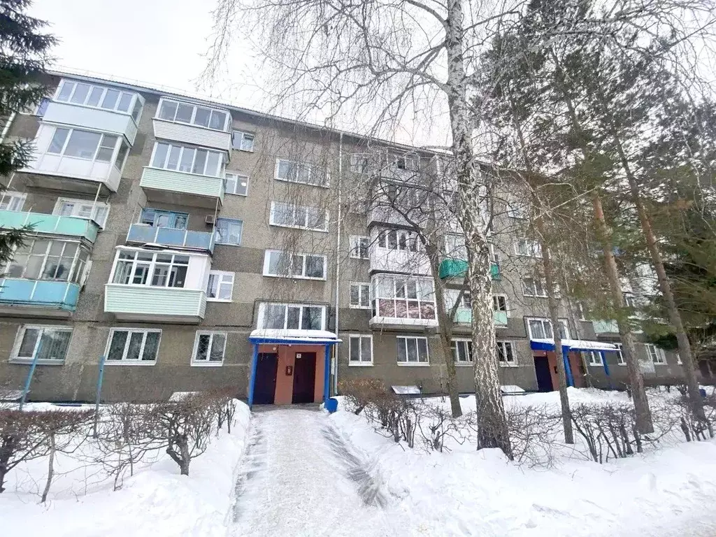 3-к кв. Омская область, Омск ул. 6-я Станционная, 5 (58.4 м) - Фото 1