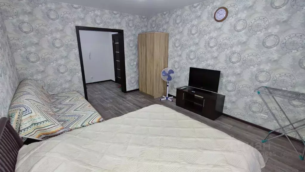 1-к кв. Хакасия, Абакан ул. Торосова, 15 (50.0 м) - Фото 1