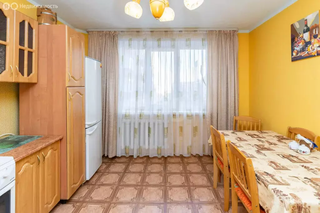 2-комнатная квартира: Тюмень, улица Пермякова, 74к2 (68 м) - Фото 1