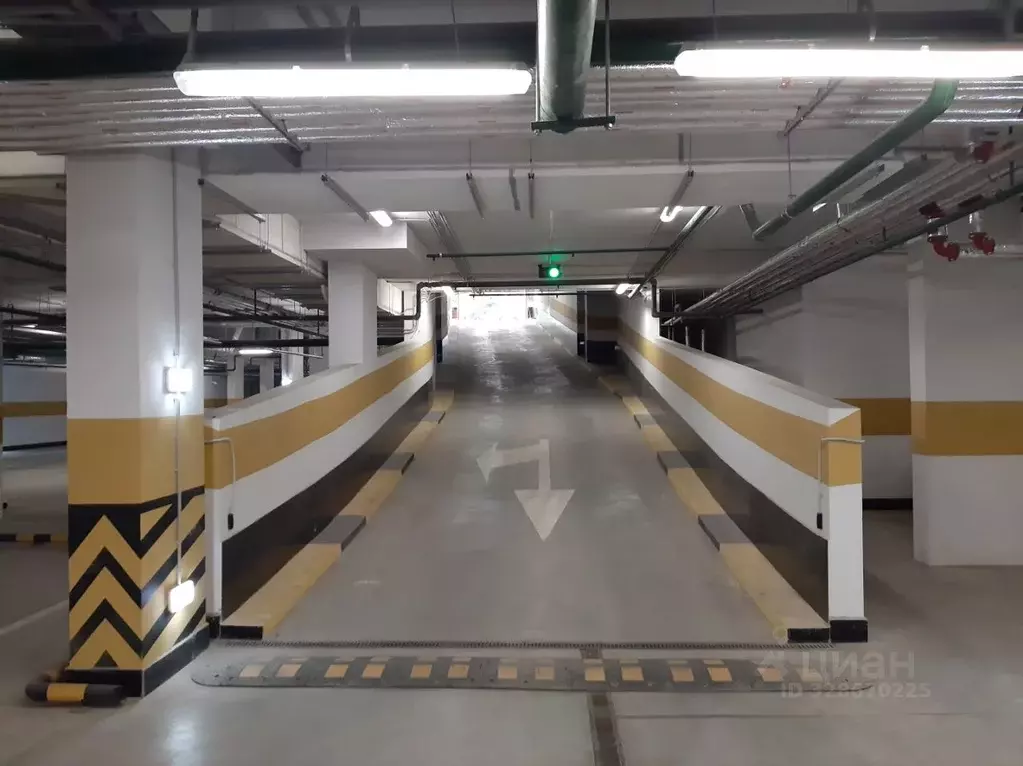 Гараж в Москва ул. Черное Озеро, 4 (13 м) - Фото 1