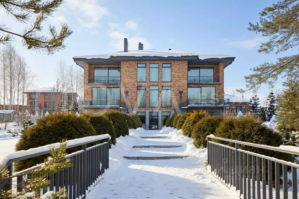 Дом в Ленинградская область, Выборгский район, Первомайское с/пос, ... - Фото 1