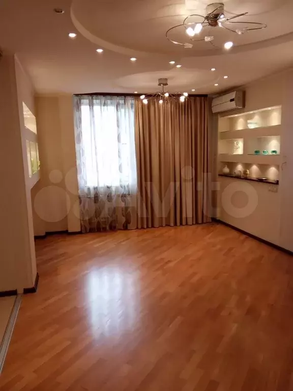 2-к. квартира, 70 м, 4/10 эт. - Фото 0