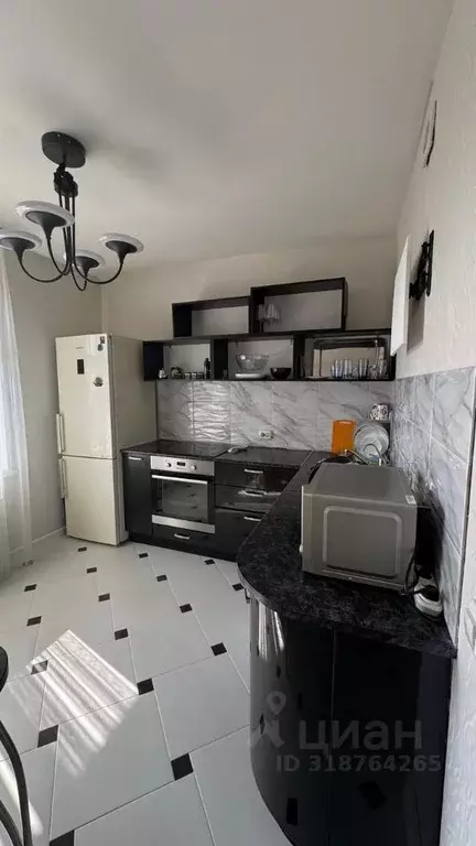 1-к кв. Татарстан, Казань ул. Хади Такташа, 127 (45.0 м) - Фото 0