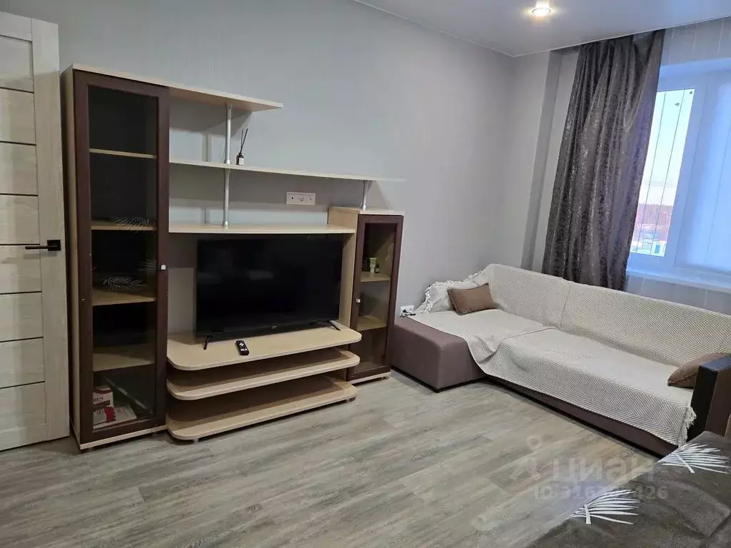 1-к кв. Ямало-Ненецкий АО, Губкинский 18-й мкр, 5 (33.0 м) - Фото 1