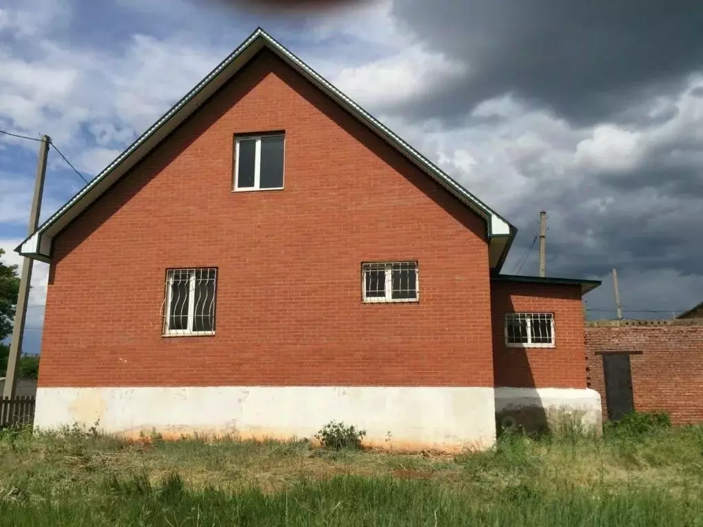 Дом в Башкортостан, Ишимбай ул. Павлика Морозова (120 м) - Фото 1
