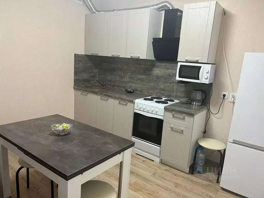 1-к кв. Воронежская область, Воронеж ул. Маршала Одинцова, 25Б/9 (42.0 ... - Фото 0