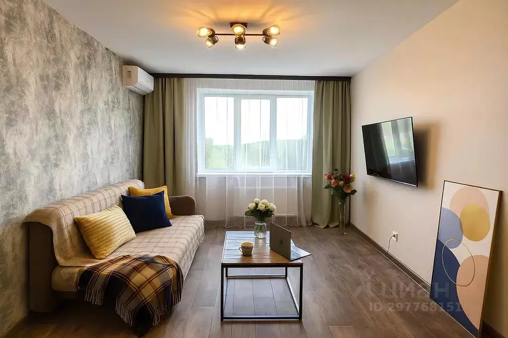 1-к кв. Удмуртия, Ижевск ул. 40 лет Победы, 135 (40.0 м) - Фото 1