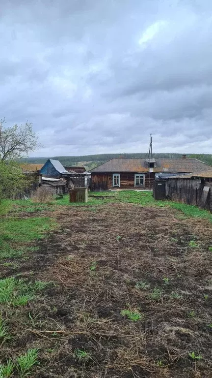 Таунхаус в Красноярский край, Сухобузимский район, пос. Борск ул. ... - Фото 1