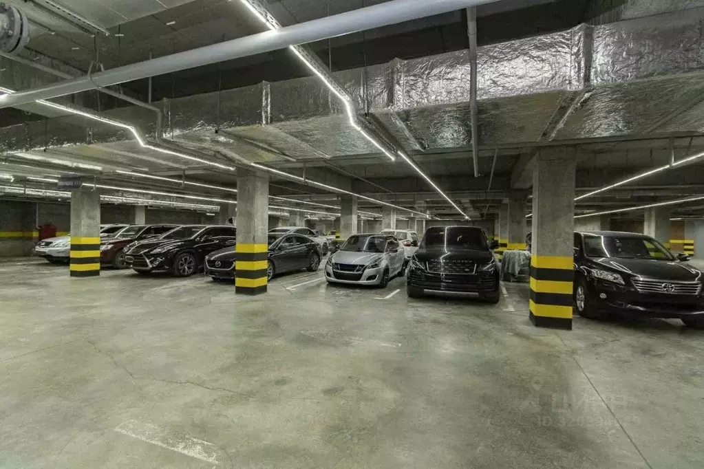 Гараж в Тюменская область, Тюмень ул. Мельникайте, 32к1 (13 м) - Фото 1