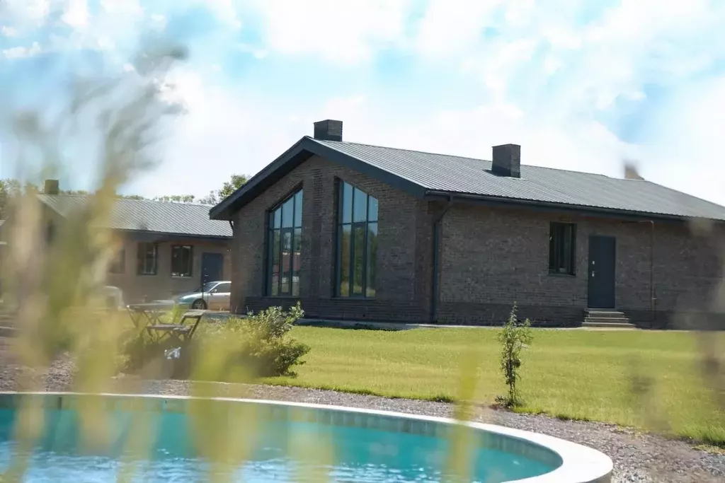 Дом в Омская область, Омский район, с. Усть-Заостровка  (127 м) - Фото 1