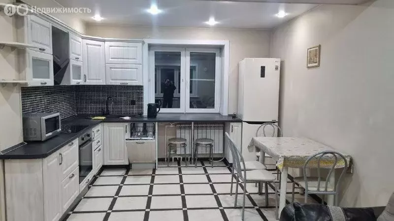 3-комнатная квартира: Улан-Удэ, Боевая улица, 5В (68.7 м) - Фото 1