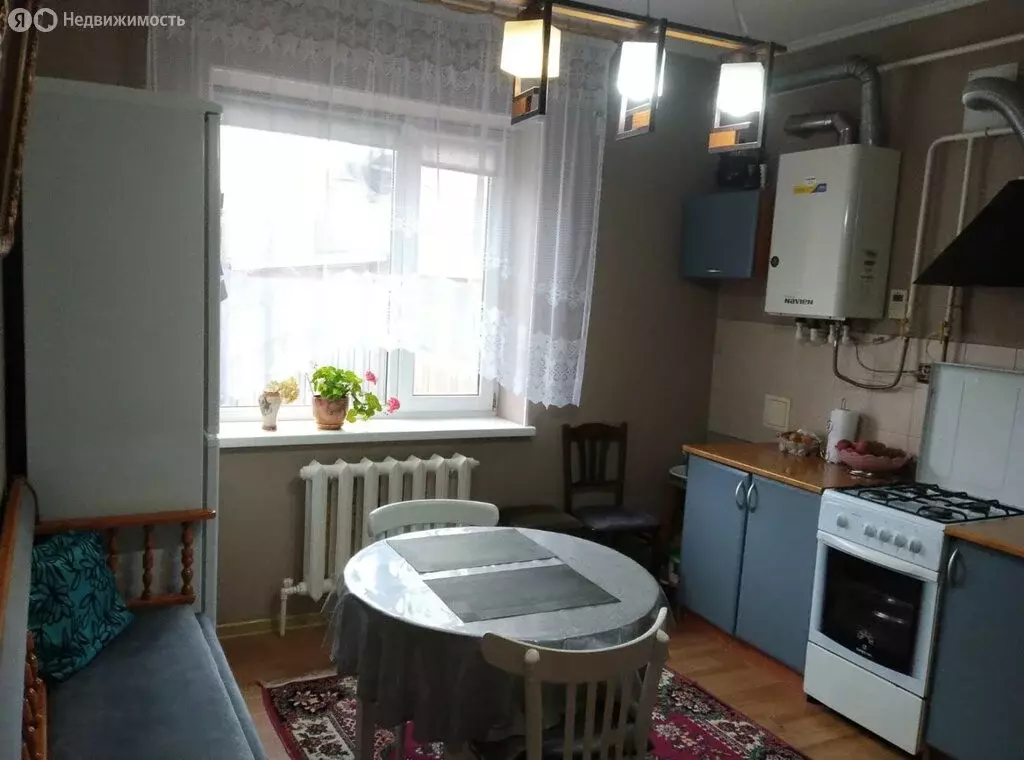 2-комнатная квартира: Абинск, улица Красных Курсантов, 20 (44.5 м) - Фото 2