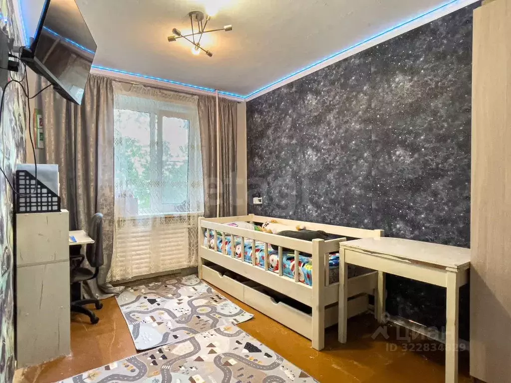 4-к кв. Вологодская область, пос. Непотягово 16 (83.3 м) - Фото 1