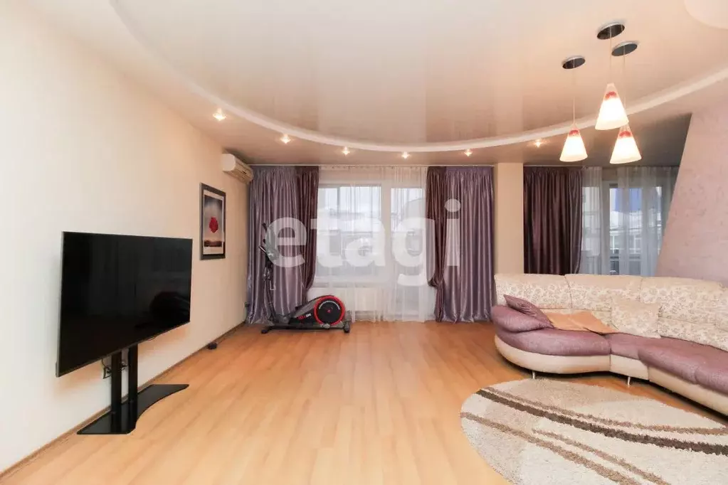 3-к кв. Красноярский край, Красноярск ул. Молокова, 1к2 (117.1 м) - Фото 0