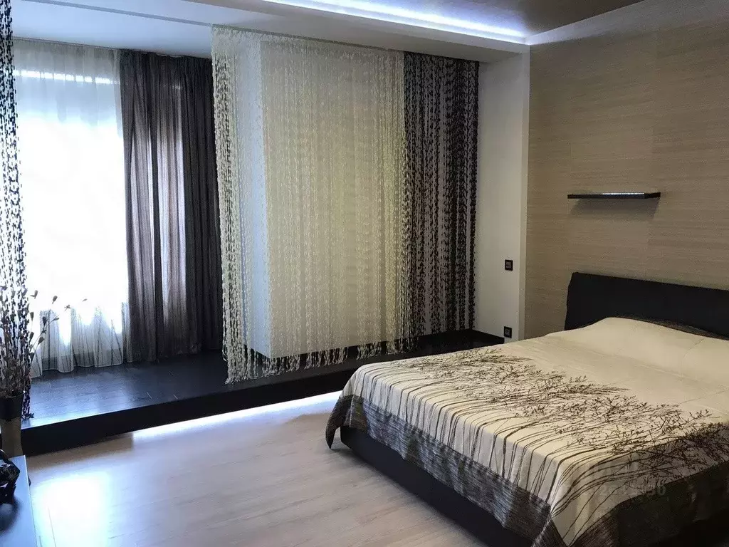 3-к кв. Хабаровский край, Хабаровск ул. Дзержинского, 56 (120.0 м) - Фото 1