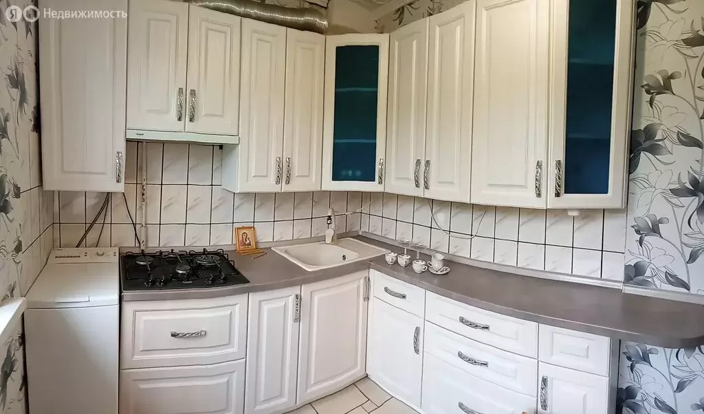 3-комнатная квартира: посёлок Новосиньково, 10 (60.2 м) - Фото 1