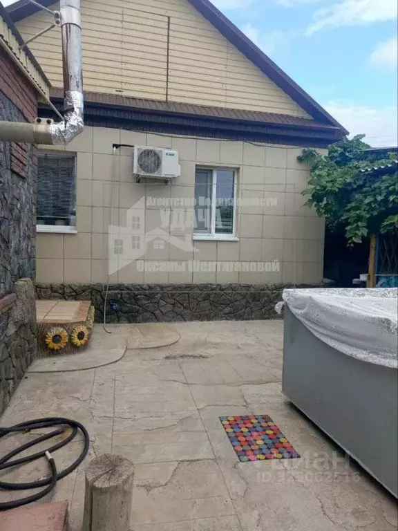 Дом в Оренбургская область, Орск пос. Казачий, ул. Высоковольтная, 34 ... - Фото 1