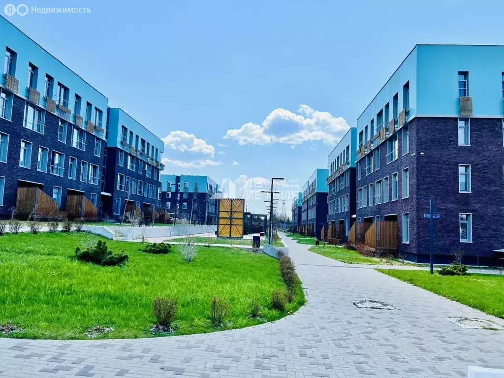 3-комнатная квартира: Южно-Сахалинск, улица Боевой Славы, 29 (97 м) - Фото 1