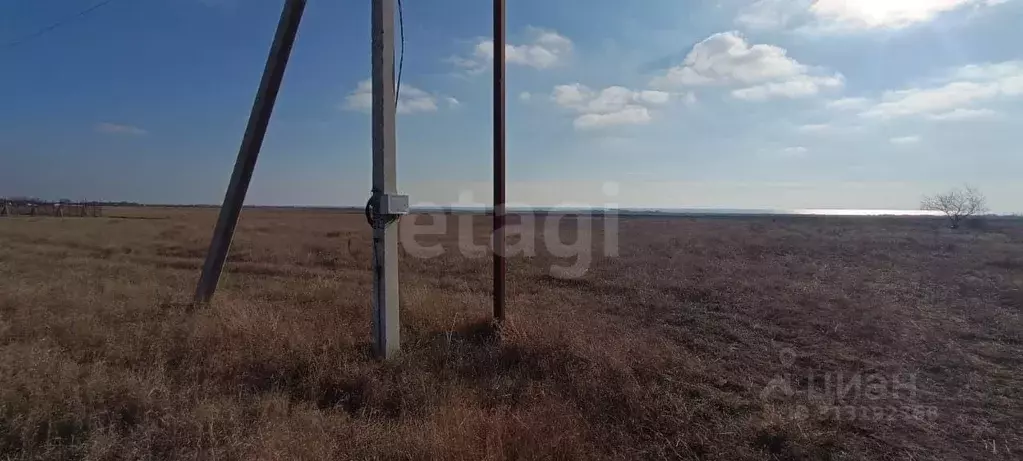 Участок в Крым, Черноморский район, Окуневское с/пос, с. Громово ул. ... - Фото 1