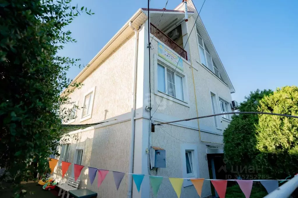Дом в Краснодарский край, Новороссийск ул. Фисанова (296 м) - Фото 1
