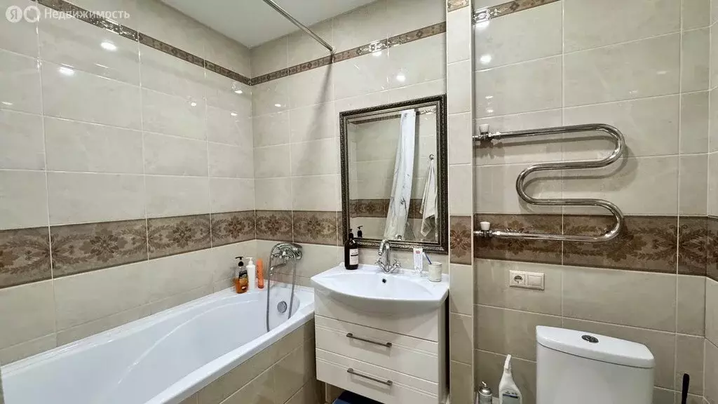 2-комнатная квартира: Волгоград, район Семь Ветров, бульвар 30-летия ... - Фото 1