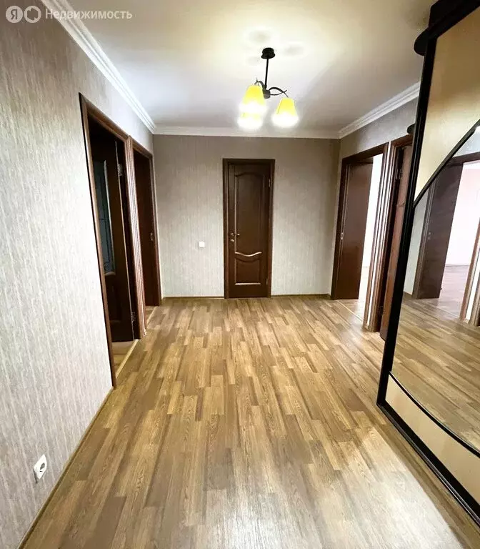 3-комнатная квартира: Энгельс, улица Тельмана, 150/3 (79.3 м) - Фото 0