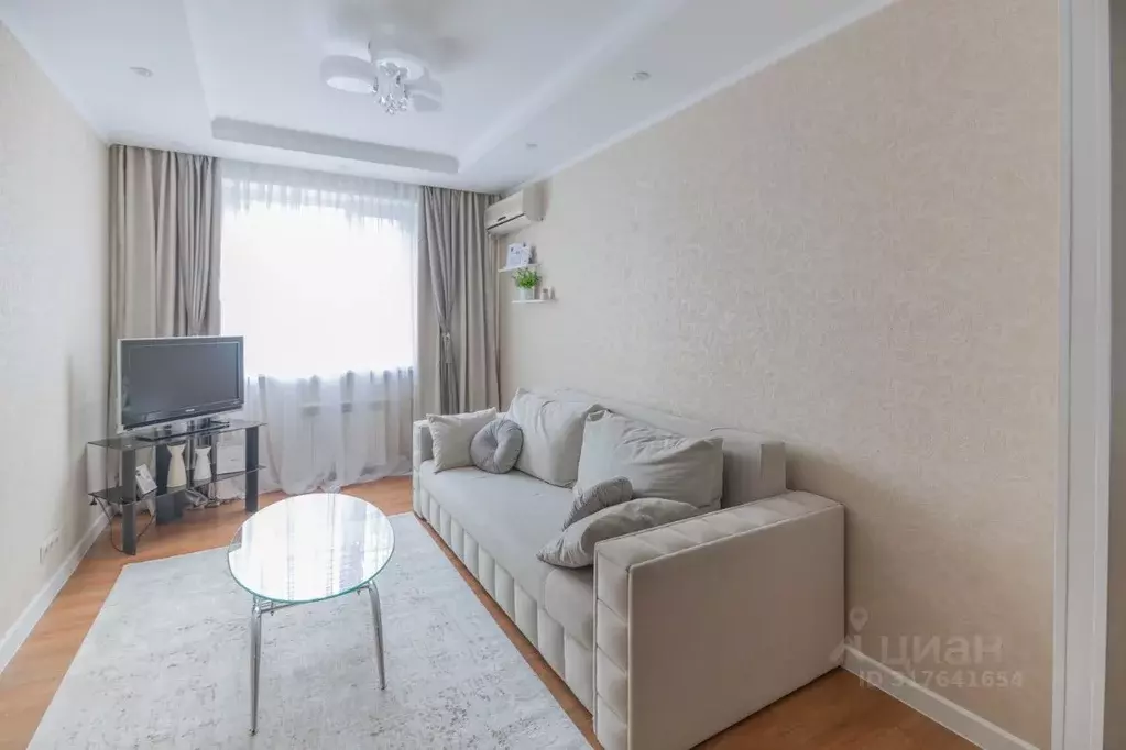 2-к кв. Москва Рублевское ш., 28К3 (50.0 м) - Фото 1
