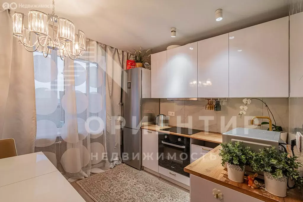 3-комнатная квартира: Екатеринбург, Рощинская улица, 44 (72 м) - Фото 2