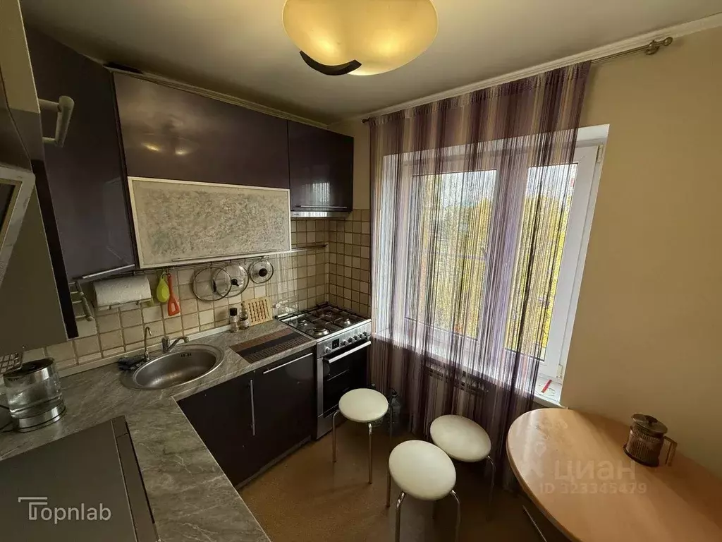 3-к кв. Калининградская область, Калининград Калужская ул. (60.0 м) - Фото 1