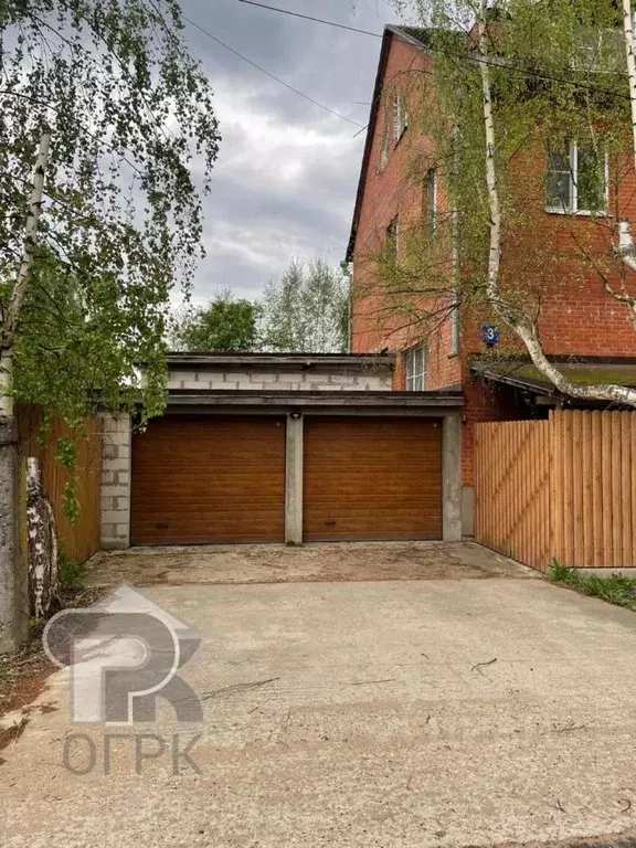 Дом в Московская область, Истра Яблоневая ул., 1 (300 м) - Фото 1