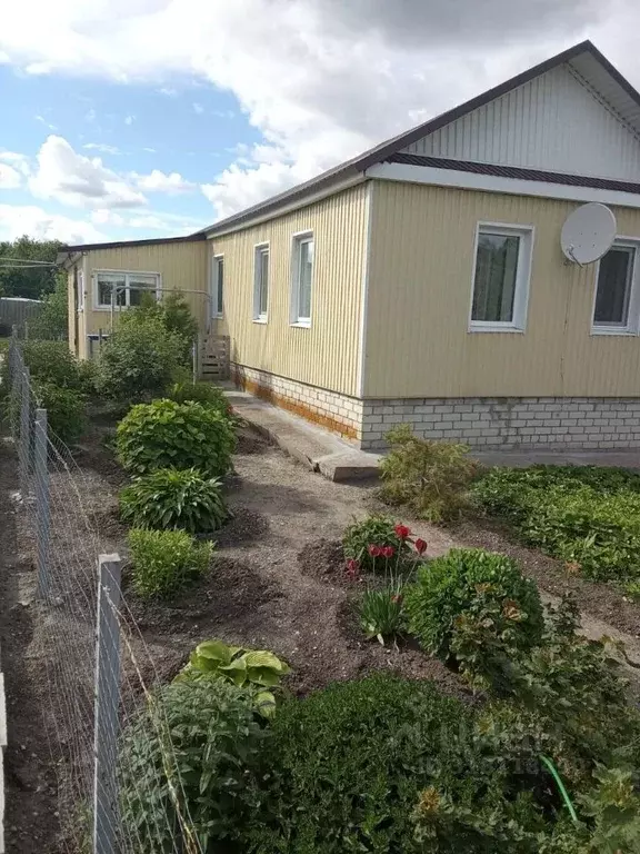 Дом в Саратовская область, с. Багаевка ул. Советская (72 м) - Фото 0