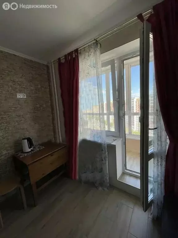 Квартира-студия: Тюмень, улица Новосёлов, 115 (17 м) - Фото 1