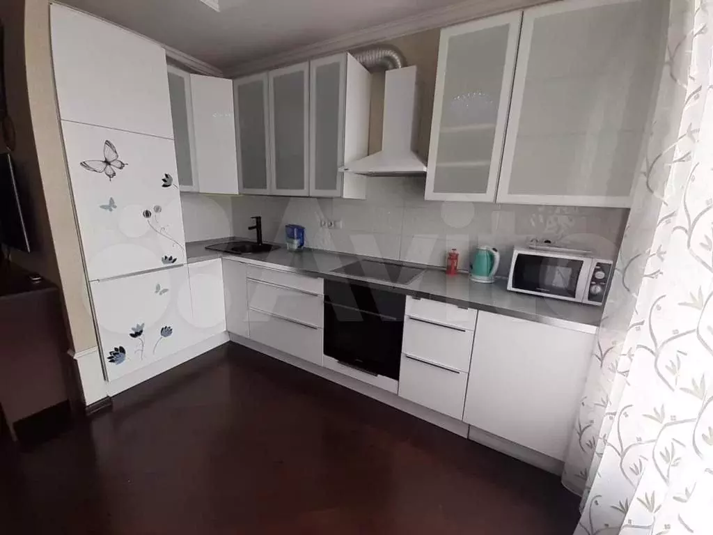 2-к. квартира, 55 м, 3/7 эт. - Фото 0