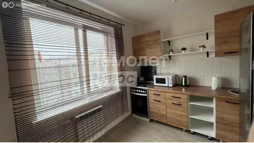 1-комнатная квартира: Омск, улица 70 лет Октября, 14/1 (38.4 м) - Фото 2